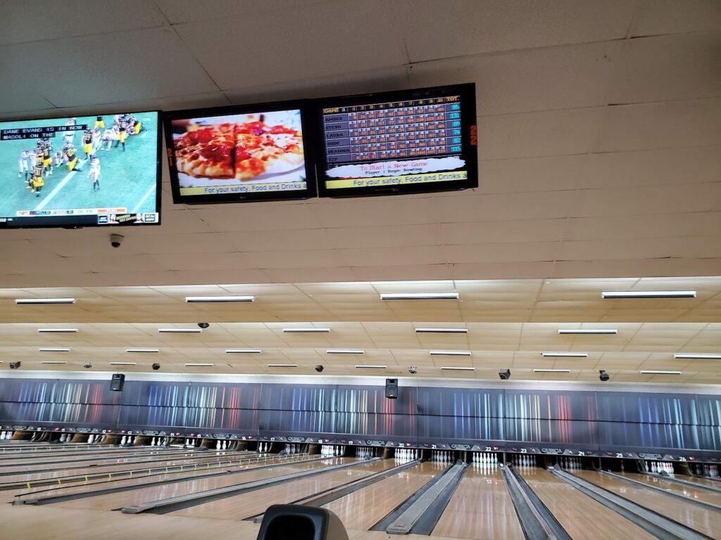 Royal Z Lanes